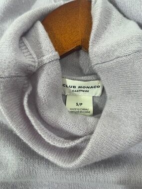 Club Monaco  Lightweight Long-Sleeve Sweater - light purple, lylac